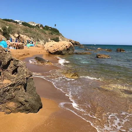 Calabria- Casa Sul Mare La Camilluccia 度假居 *